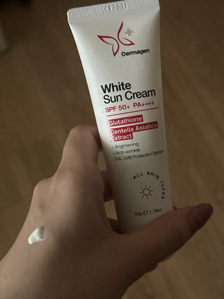 더마겐 (Dermagen) 화이트 선크림 [SPF50+/PA+++] review image