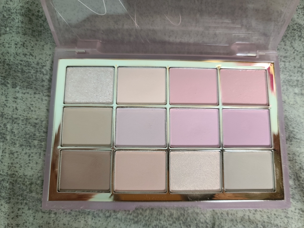 wakemake Soft blurring eye palette [07 Pure Lavender Blurring] review image