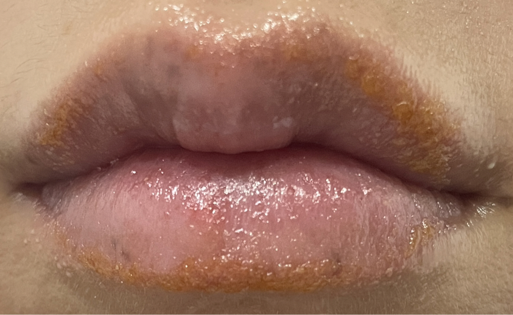 입생로랑뷰티 (YVESSAINTLAURENTBEAUTY) 루쥬 볼륍떼 캔디 글레이즈 [13 플래싱로제] review image