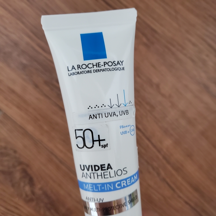 Ubidea Anthelios Melt-in Cream [SPF50+/PA++++]的真实用户使用照片