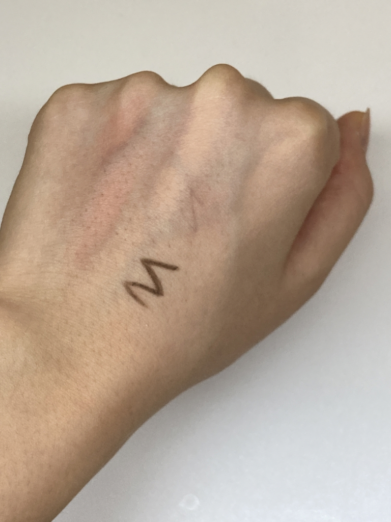 LUNA Long Lasting Tip Concealer Fixing Fit [SPF34/PA++] [No. 1 Vanilla] review image