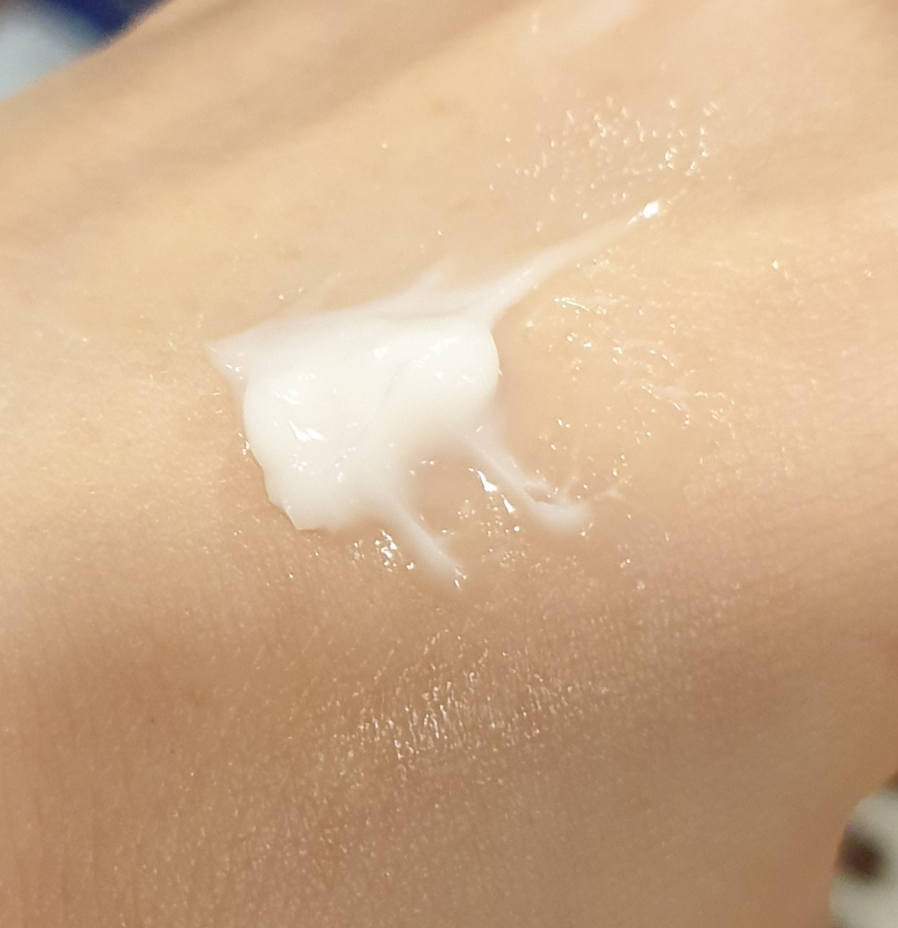 JHP코스메틱 (JHPCOSMETICS) 녹초엽 시카 모이스쳐 호호바크림 review image