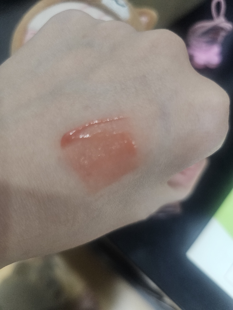 模糊水彩染唇膏 [#温暖色调]的真实用户使用照片