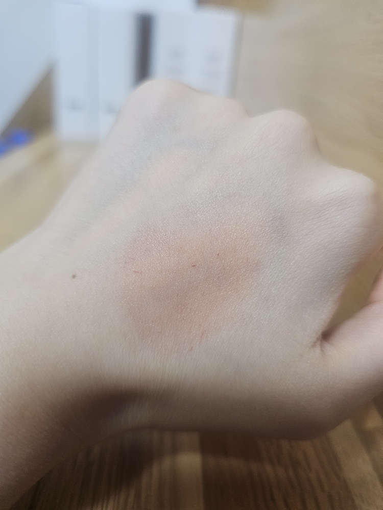 模糊水彩染唇膏 [#温暖色调]的真实用户使用照片