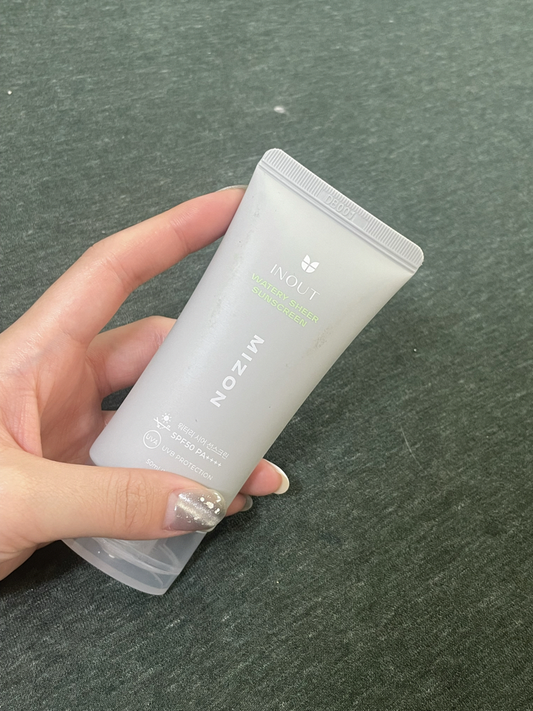 미즈온 (MIZON) 인아웃 워터리 시어 선스크린 [SPF50/PA++++] review image