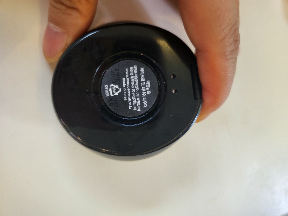 맥퀸뉴욕 (MACQUEENNEWYORK) 마이크로핏 피니쉬 파우더 review image
