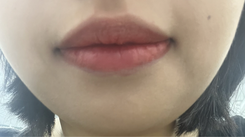 伊夫圣罗兰 娇艳文雅丝绒唇釉 [212 红色] common.review image
