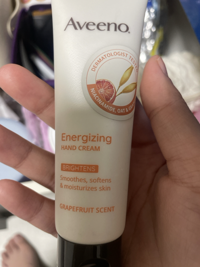 Aveeno Energizing Hand Cream [Grapefruit Fragrance] review image