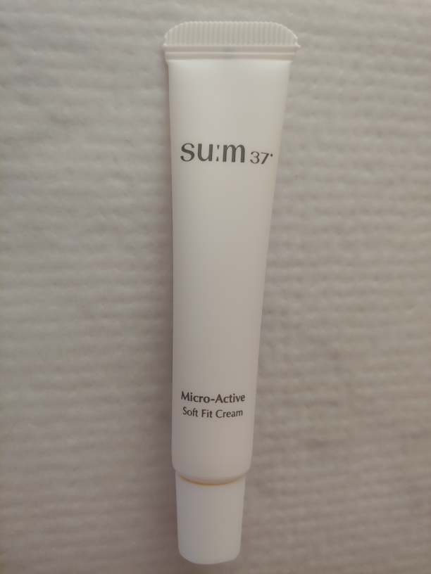 숨37도 (SUM37) 마이크로액티브 소프트 핏 크림 review image