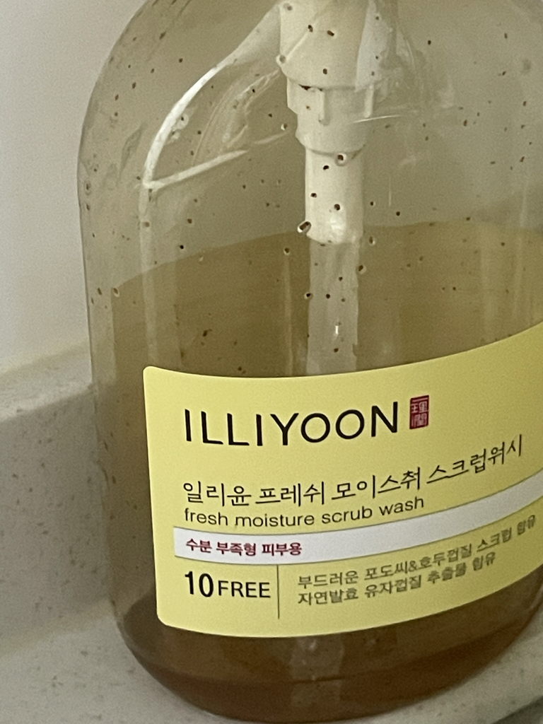 일리윤 (ILLIYOON) 파워퍼프걸 에디션 프레쉬모이스춰 스크럽워시 review image