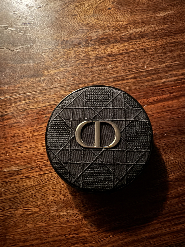 Dior Forever Cushion Cannage [SPF50+/PA+++] [0.5N Glow] review image