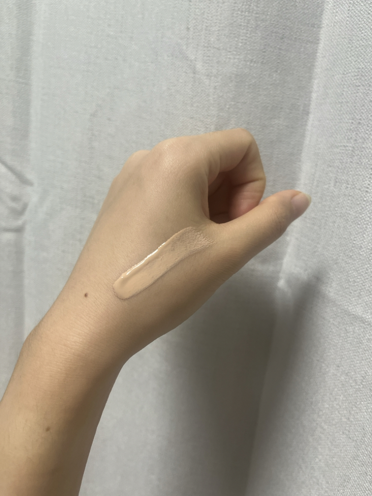 에스티로더 (ESTEELAUDER) 퓨처리스트 파운데이션 [SPF20/PA+++] [1N1 아이보리누드] review image