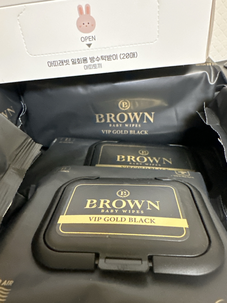 BROWN VIP 金色 黑色 婴儿湿巾 common.review image