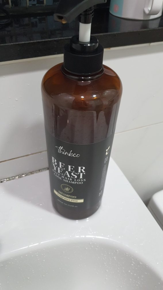 띵코 (thinkco) 맥주효모 탈모증상완화 쿨 샴푸 [무향] review image