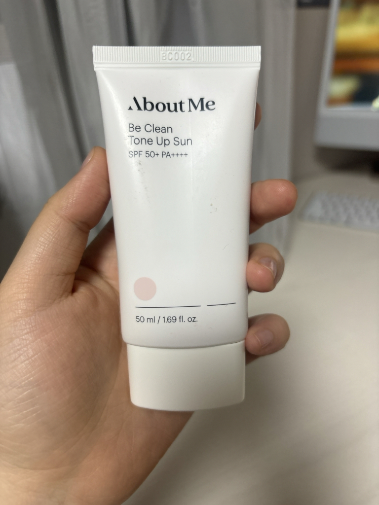 防晒霜 [SPF50+/PA++++] [提亮肤色]的真实用户使用照片