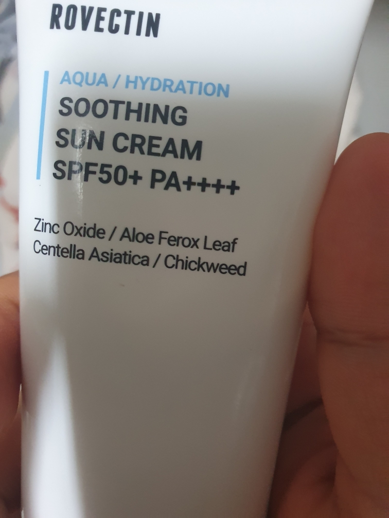 水润防晒霜 [SPF50+/PA++++]的真实用户使用照片