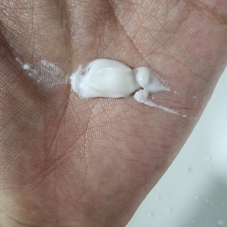 SKIN1004 喜马拉雅玫瑰盐毛孔净化洗面奶 common.review image