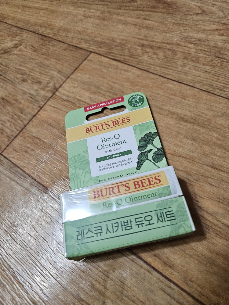 버츠비 (BURT'SBEES) 레스큐오인트먼트 시카 스틱 review image