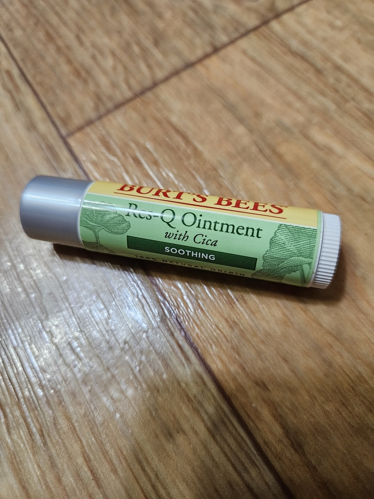 버츠비 (BURT'SBEES) 레스큐오인트먼트 시카 스틱 review image