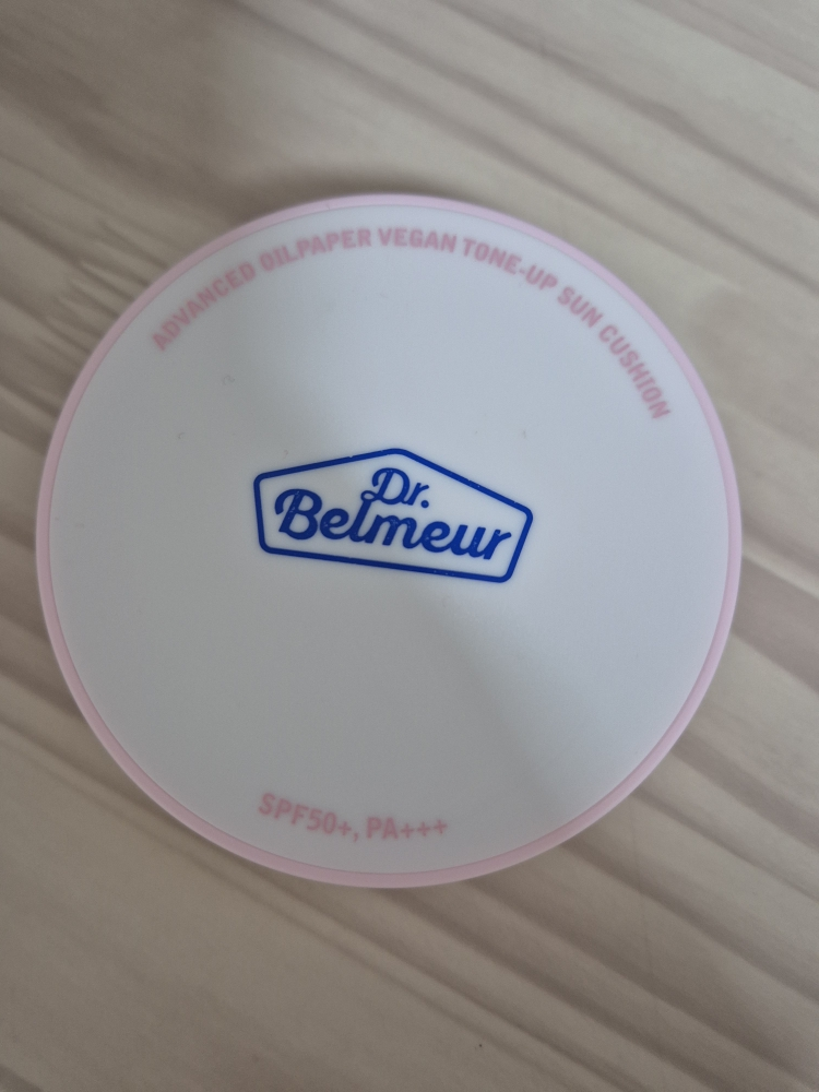 닥터벨머 (Dr.Belmeur) 어드밴스드 오일페이퍼 비건 톤업 선쿠션 [SPF50+/PA+++] review image