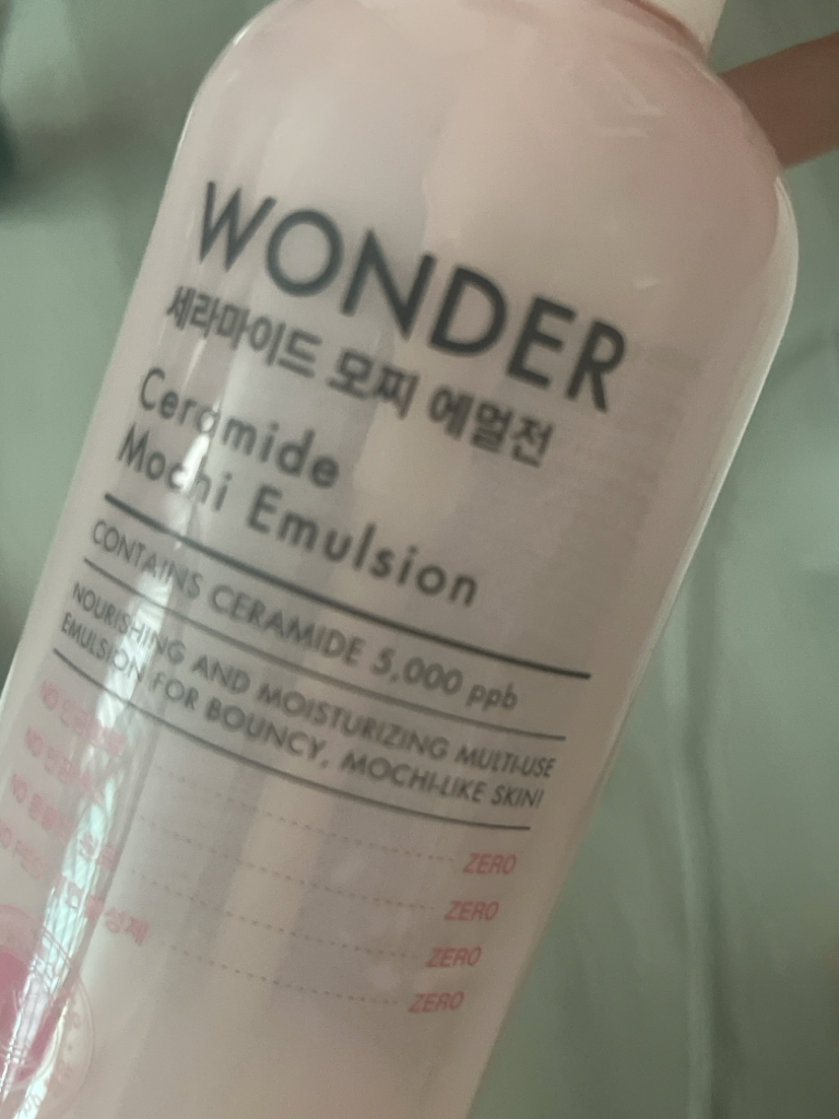 토니모리 (TONYMOLY) 원더 세라마이드 모찌 에멀전 review image