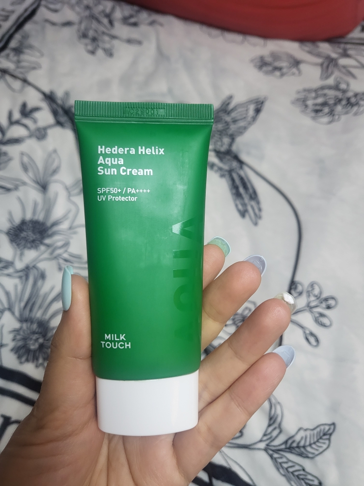 西洋常春藤水乳防晒霜 [SPF50+/PA++++]的真实用户使用照片