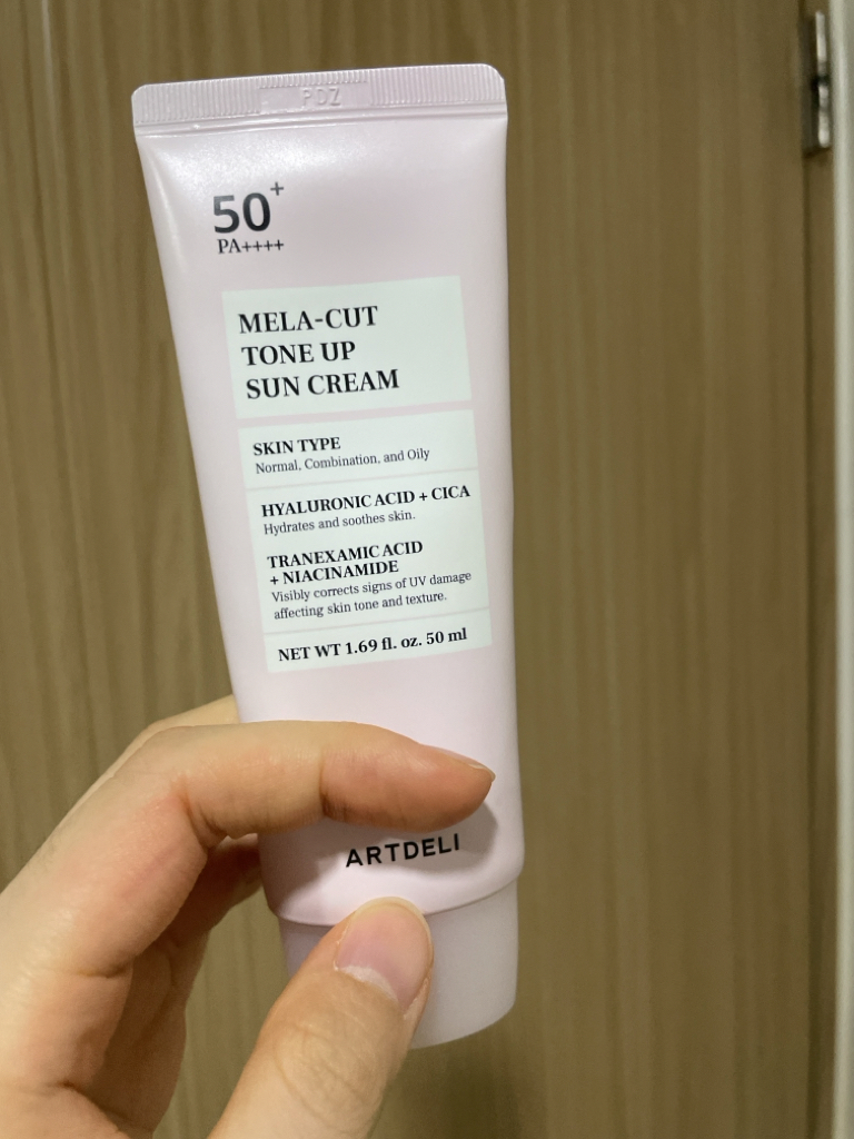 멜라 컷 톤업 선크림 [SPF50+/PA++++] review image