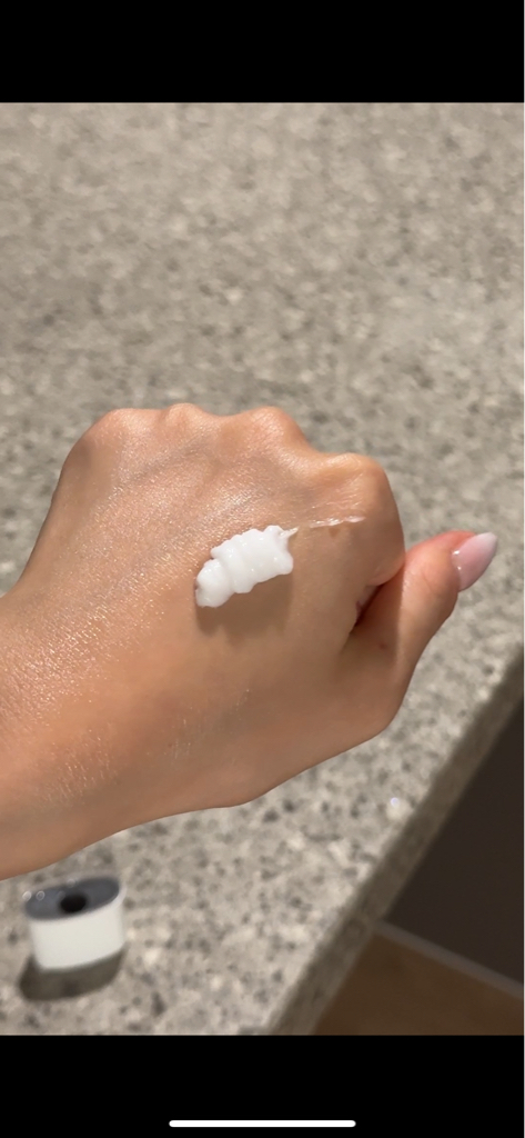 AHOHWA Hybrid Water Moisture Cream review image