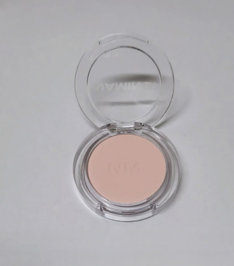 蓬松粉状腮红 [腼腆]的真实用户使用照片