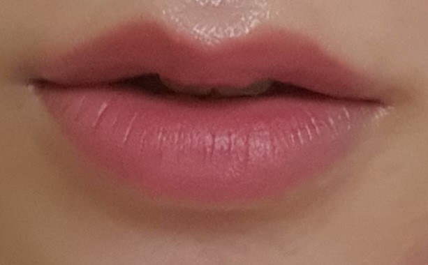 SHEGLAM Hello Kitty Coastal Charming Cream Blusher [Sunsuit] review image