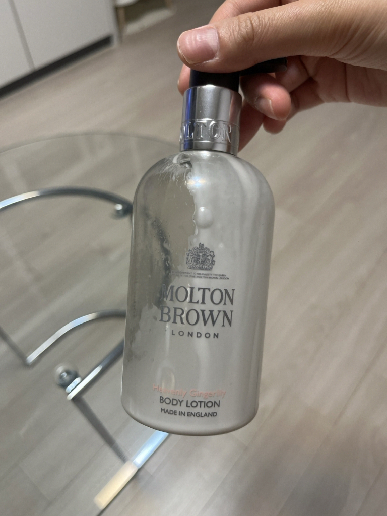 MOLTONBROWN 天使姜百合身体乳 common.review image