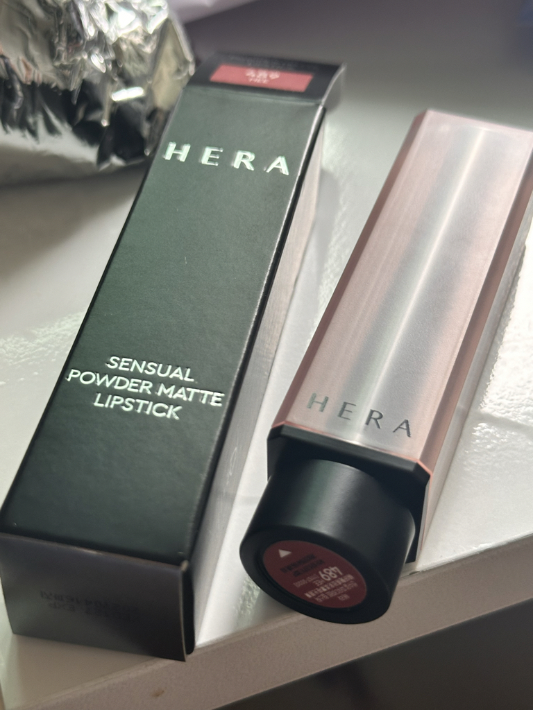 헤라 (HERA) 센슈얼 파우더 매트 립스틱 [489호 희] review image