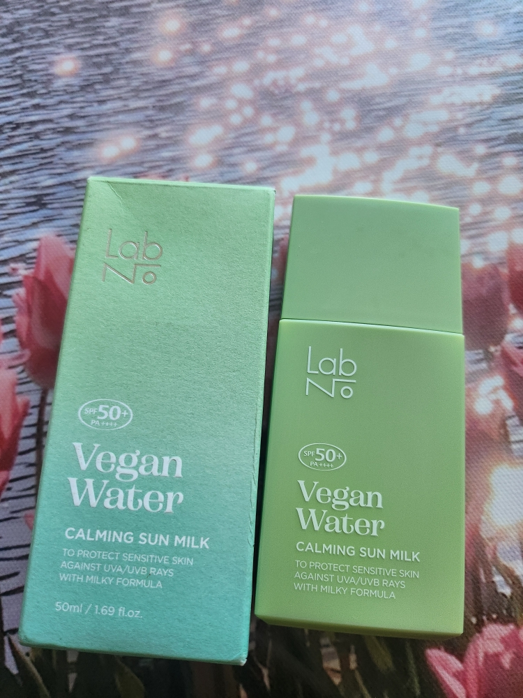 LabNo 植物性水润保湿乳液 [SPF50+/PA++++] common.review image