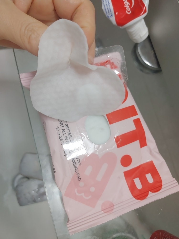 에딧비 (EDIT.B) 조이풀 하트 올인원 클렌징 패드 review image