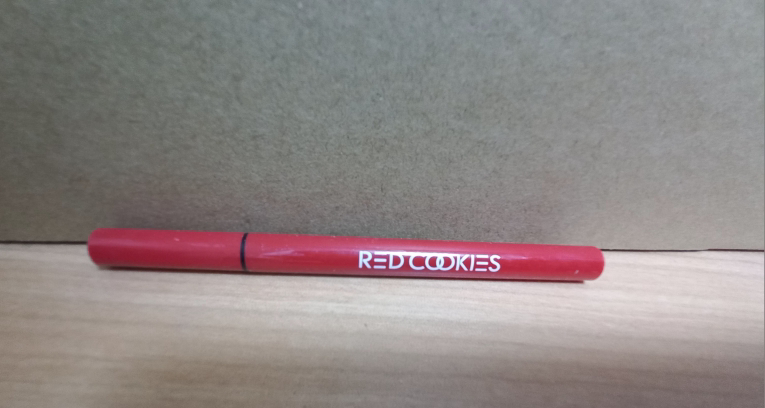 레드쿠키 (REDCOOKIES) 눈큰 매트 아이라이너 [01 블랙] review image