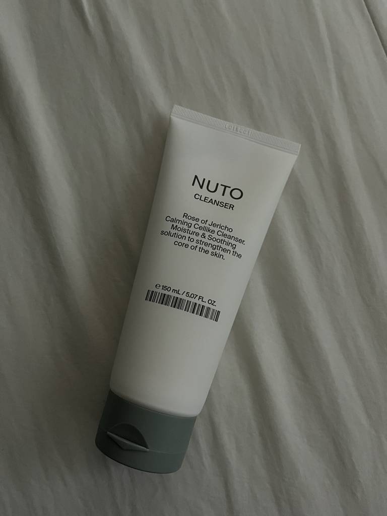 누토 (NUTO) 부활초 카밍 셀라이크 폼 클렌저 review image