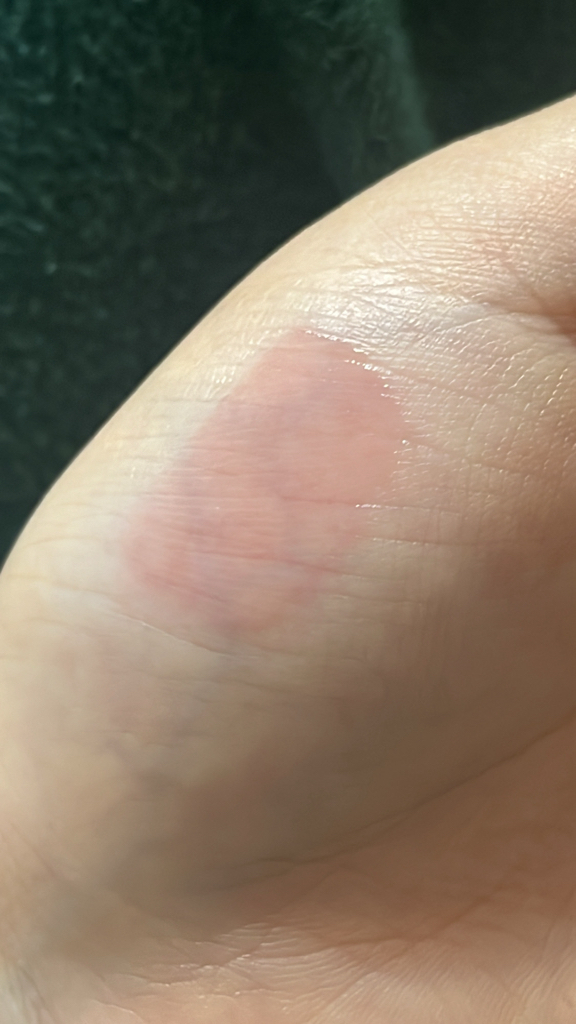 迷恋法式玫瑰果唇油的真实用户使用照片
