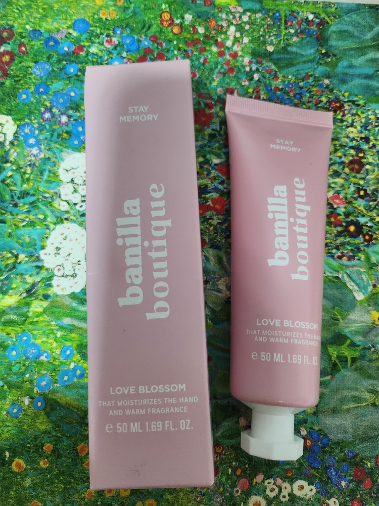 바닐라부티크 (banillaboutique) 퍼퓸 핸드크림 [러브블로썸] review image