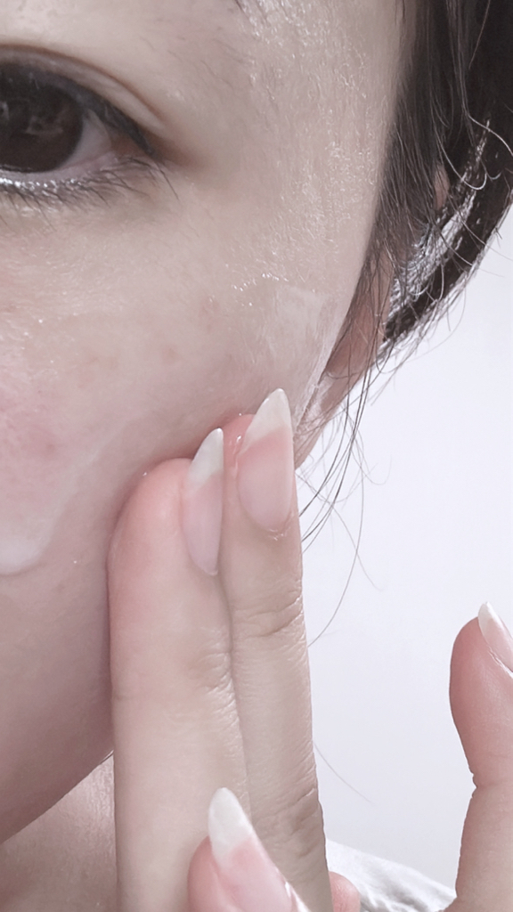 유세린 (Eucerin) 이븐래디언스 일루미네이팅 세럼 review image