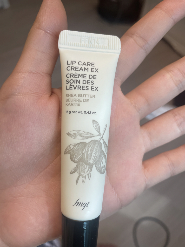 润唇霜 [01 乳木果油]的真实用户使用照片