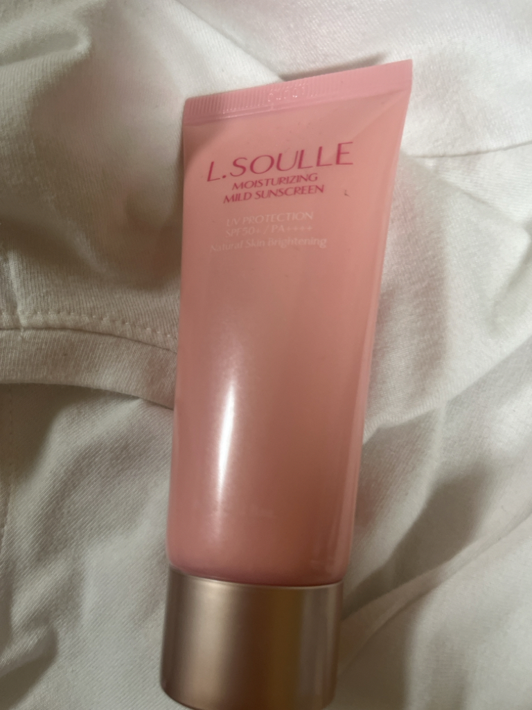 엘솔레 (L.Soulle) 모이스처라이징 마일드 선스크린 [SPF50+/PA++++] review image