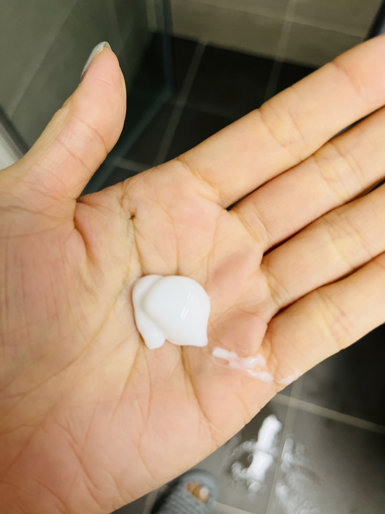 닥터지 (Dr.G) 더모이스처 배리어.D 리치덤 바디로션 review image