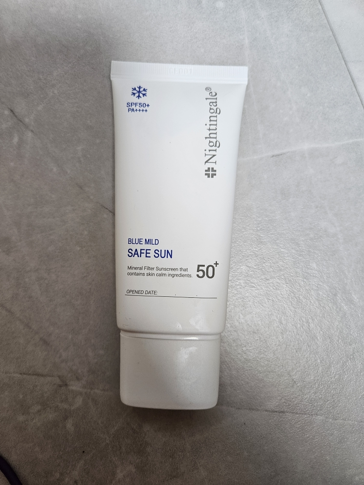 蓝色温和防晒霜 [SPF50+/PA++++] [安全]的真实用户使用照片