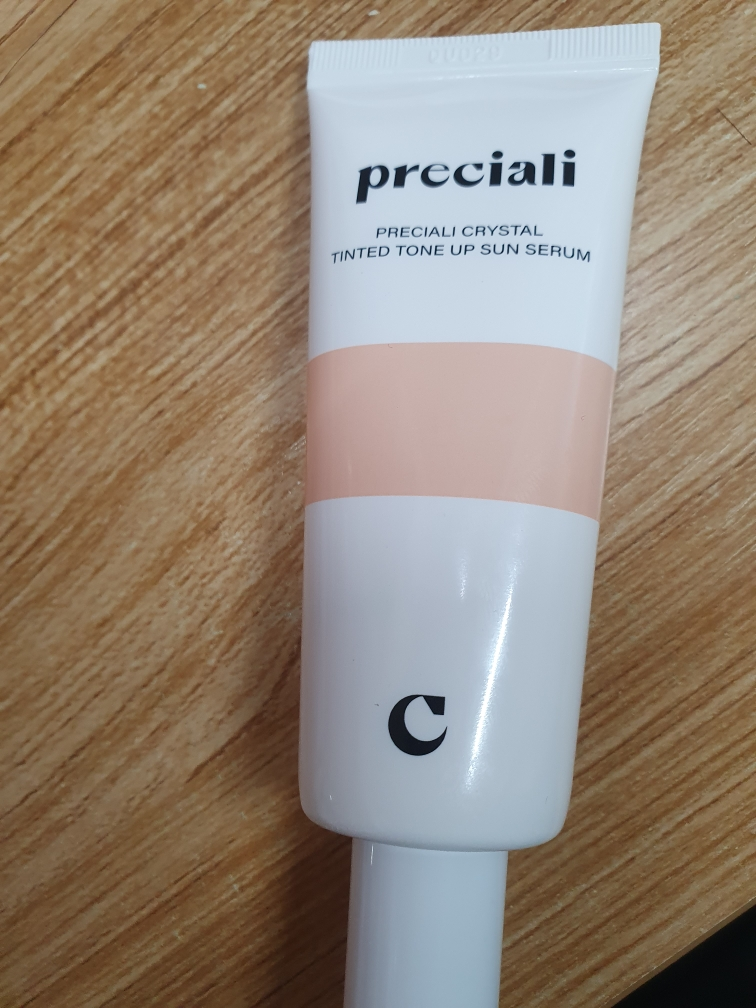 프리셜리 (PRECIALI) 크리스탈 틴티드 톤업 선세럼 [SPF50+/PA+++] [00 베이지핑크] review image