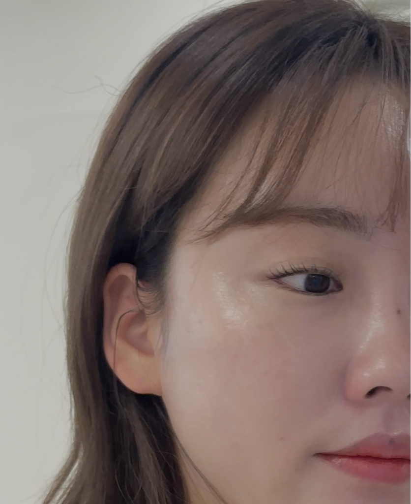 엑소리쥬 (EXOREJU) 브라이트닝 선크림 [SPF50+/PA++++] review image