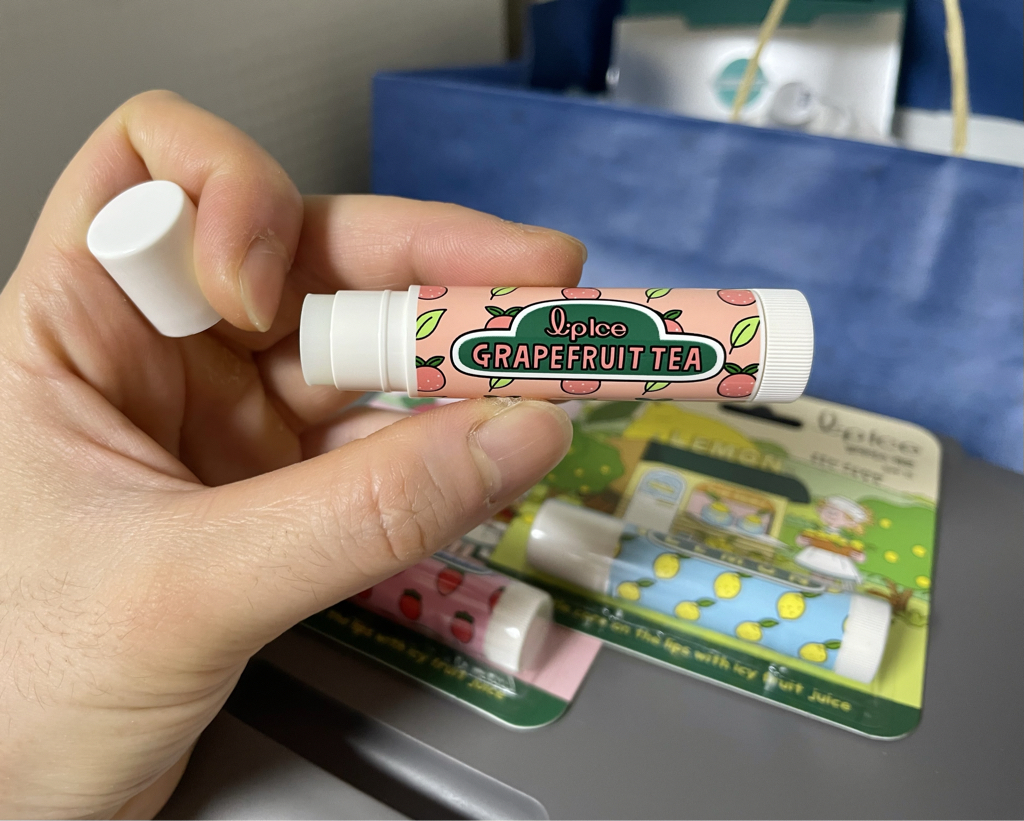 멘소래담 (MENTHOLATUM) KKKIM 콜라보 립아이스 립밤 [그레이프프루트티] review image