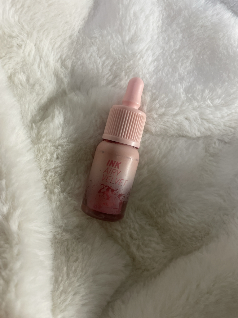 Real user review photo of INK AIRY VELVET [23 In the Peachlight]