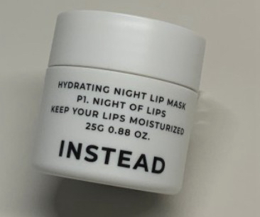 Real user review photo of HYDRATING NIGHT LIP MASK