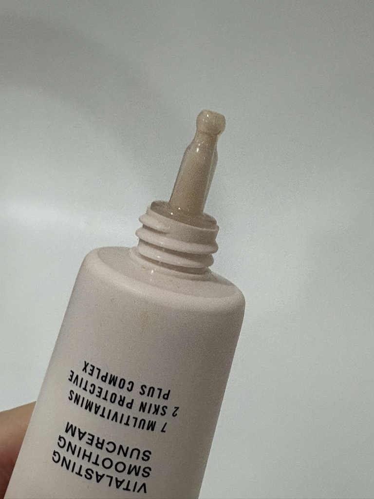 이자녹스 (ISAKNOX) LXNEW 비타래스팅 스무딩선 [SPF50+/PA++++] review image