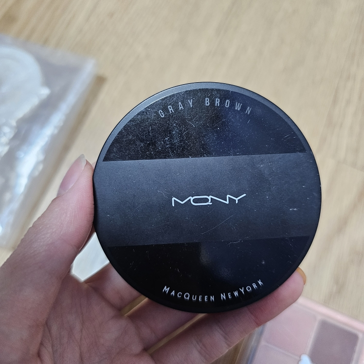 假彩妆3色阴影 [灰棕色]的真实用户使用照片